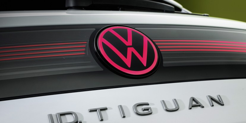 VW confirms ID. Tiguan is coming, shows it in testing