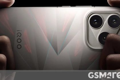 iQOO 16 launches with Snapdragon 8 Elite Extreme Gen 6, 8,400 mAh battery