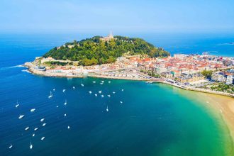 We Asked 6 Chefs and Travel Experts Their Favorite Food Destination—and They All Chose This European Peninsula