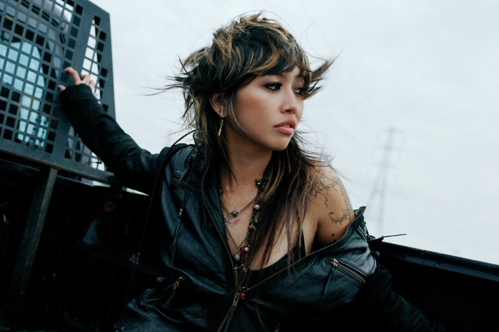 beabadoobee’s ‘Pylon’ Makes Top 10 Debut on 7 Billboard Album Charts