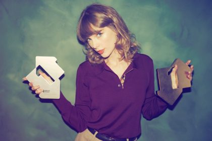 Taylor Swift Earns U.K. Chart Double as ‘Patient Zero’ & ‘The Life of a Showgirl’ Hit No. 1