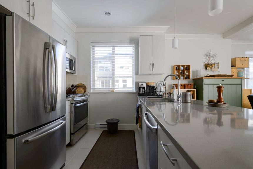 6 Kitchen Items You Probably Don’t Need After 60