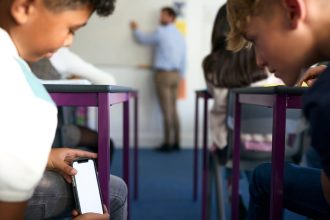 I don’t plan to give my kids a smartphone – and now the evidence is here to back me up