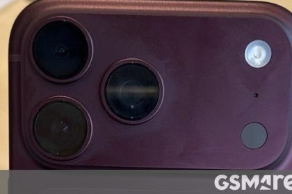 iPhone 18 Pro Burgundy paint fading issues reported by some early adopters