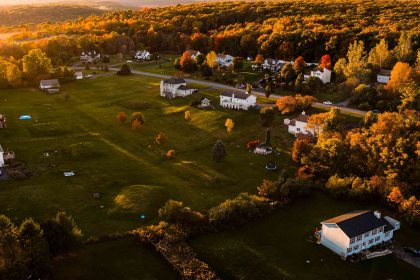 10 Best Small Towns in the U.S. for Retirees Seeking Affordability, Charm, and a Sense of Community