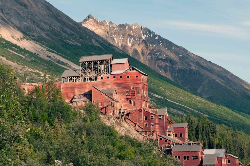 11 Ghost Towns Across the U.S. Where You Can Get a Glimpse of America’s Past