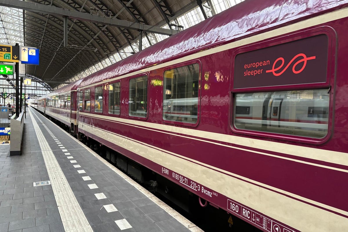 Sleeper train operator adds London routes to ticket website