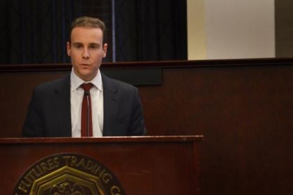 U.S. CFTC moves to fold event contracts into swaps regulations as legal fight rages