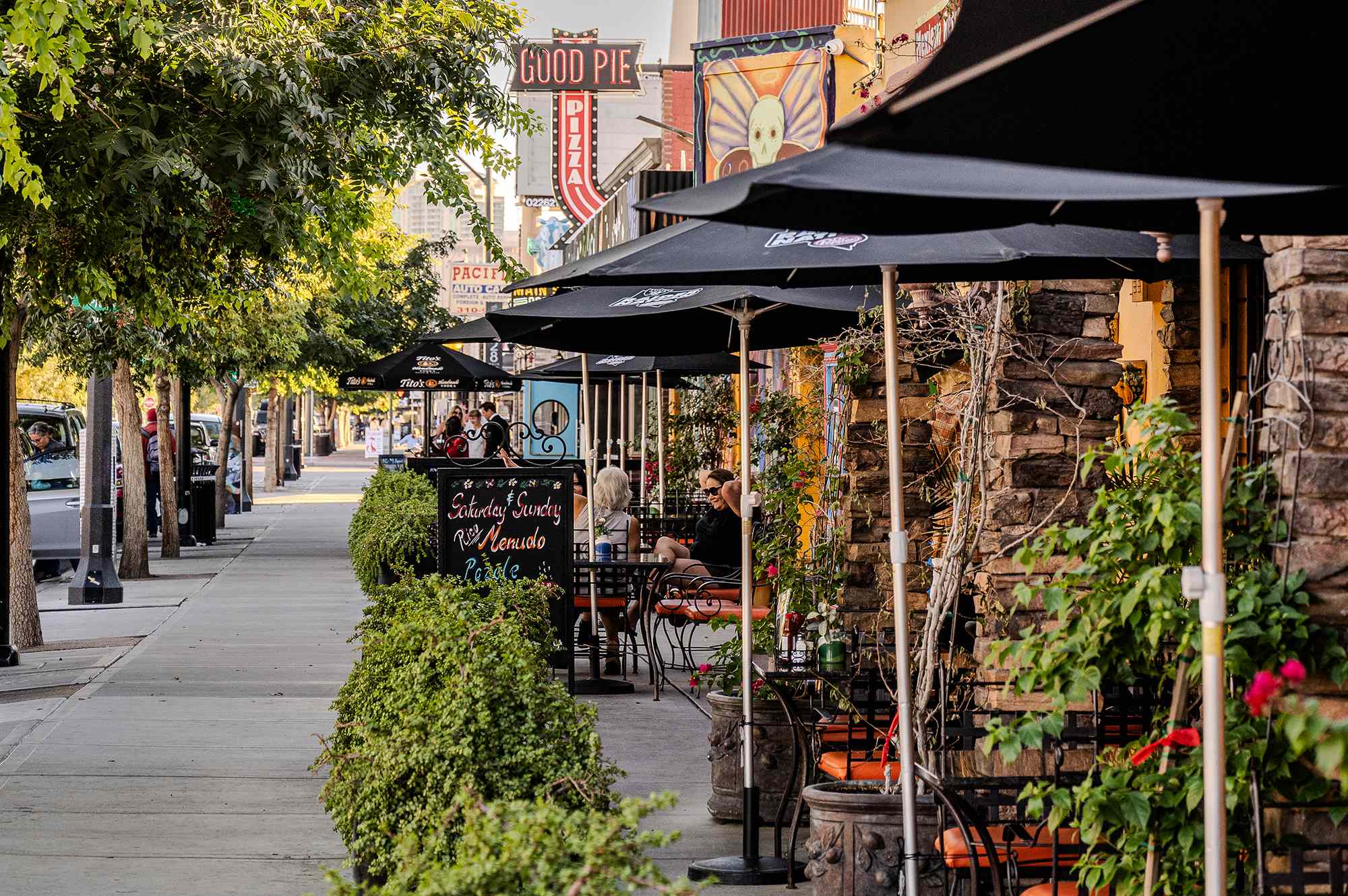 I’m a Las Vegas Local, and This Is the Neighborhood Tourists Often Miss—Here’s Why You Shouldn’t