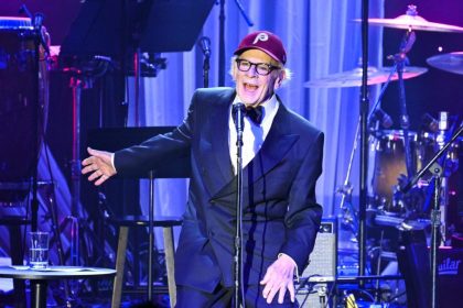 Art Garfunkel Postpones U.K. Tour Over Respiratory Infection Diagnosis: ‘My Doctor Has Advised Me to Take Some Time to Rest’