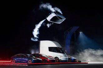 Tesla Roadster Rocket Is the Cool ‘Flying’ Car You Can’t Have