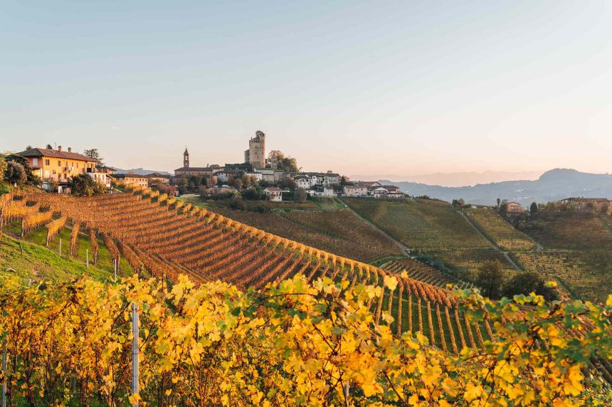 This Luxury 7-day Train Journey Through Piedmont and Tuscany Offers Private Winery Visits and Vineyard Lunches