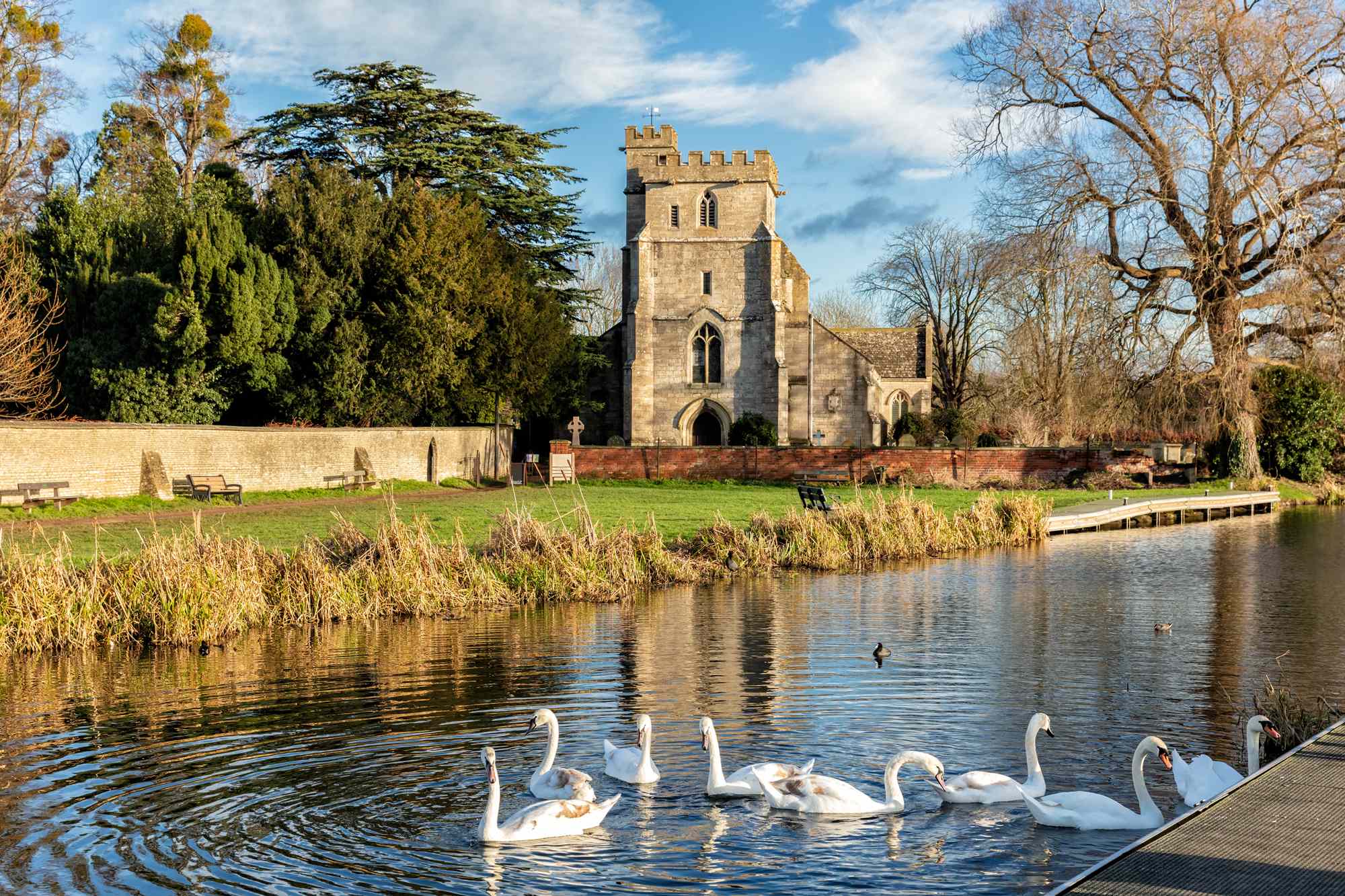 This U.K. Region Epitomizes English Charm, With Honey-hued Villages, Rolling Hillsides, and Historic Castles