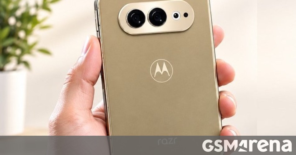 Motorola’s wide Razr Flex hits Geekbench with a surprising chipset