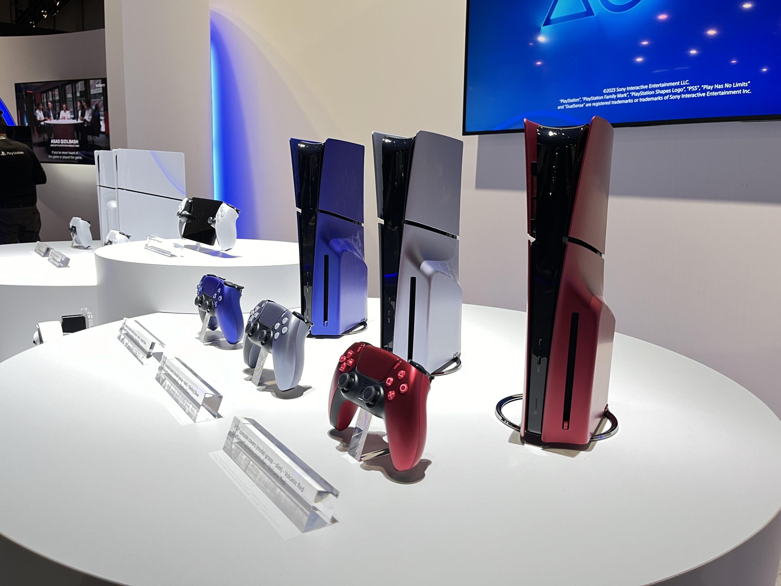 Expect Next-Gen Consoles to Cost More Than $1,000, According to Leaks