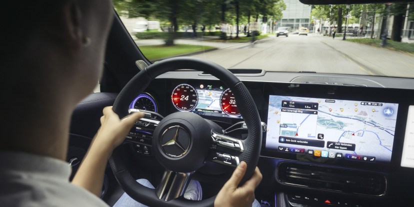 Mercedes launches its MB.Drive Assist Pro autonomous driving system in Germany