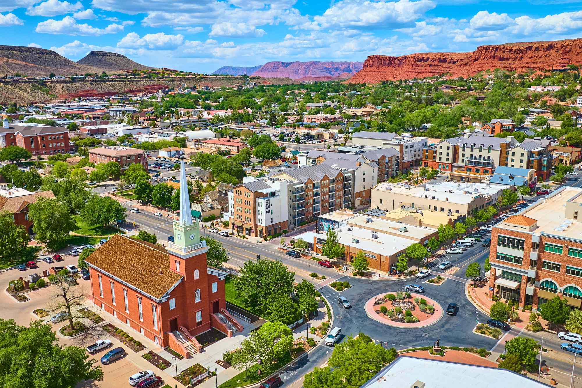 This Scenic Utah City Has Over a Dozen Golf Courses and Easy Access to 2 Iconic National Parks