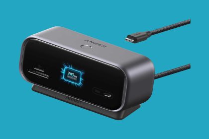 Anker’s new USB-C hub packs 10 ports and a smart display for just $80