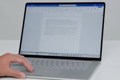 Your Windows touchpad is about to make scrolling long pages way less tiring