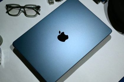 The next MacBook Air could arrive early next year, but OLED will have to wait