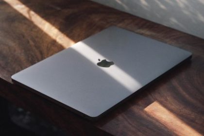 Apple wants touchscreens on Macs, but its MacBook lineup could get weird