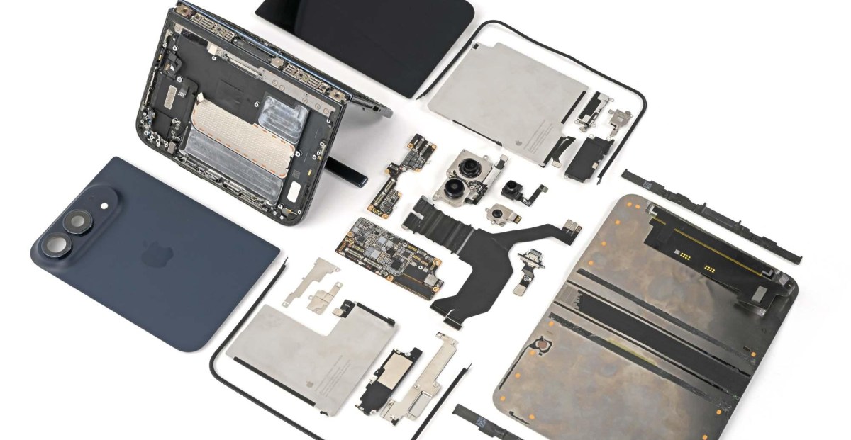 iFixit’s look inside the iPhone Duo may explain those broken screens and hinges