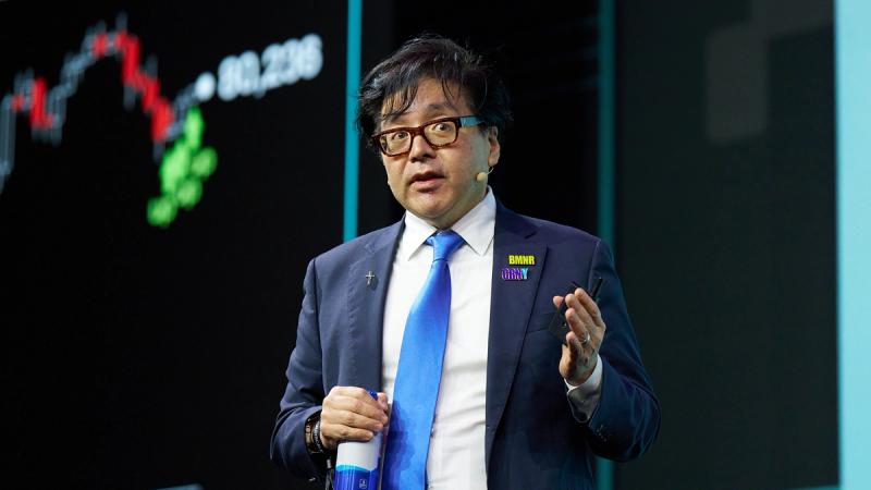 Tom Lee’s Bitmine favors share buybacks to ether purchases as crypto declines