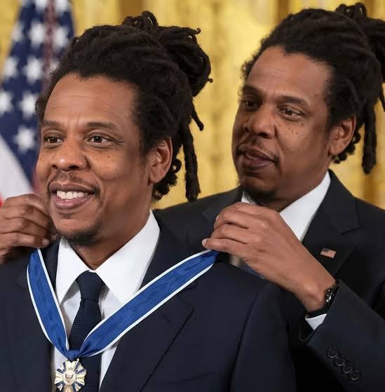 The Super Bowl Passes on EDM Again as Jay Z Names Himself Halftime Performer